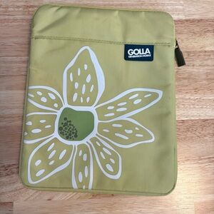 10x8 Golla Generation Mobile zip up messenger bag. Small laptop/games/ipad